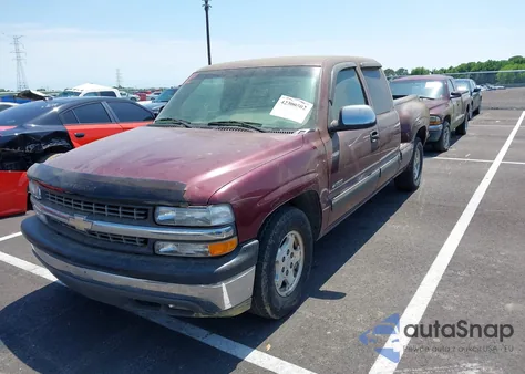 2001 Chevrolet Silverado 1500 Ls z USA, uszkodzony, nr VIN 2GCEC19T811170493